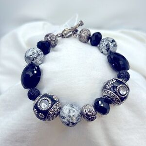 Handmade Bead Bracelet Heart and Bar clasp - 8”